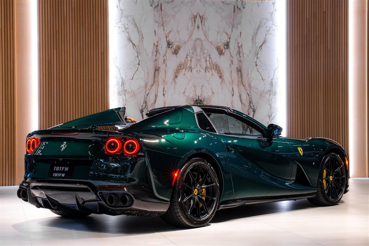 2022 Ferrari 812 GTS   - Photo 4 - Beverly Hills, CA 90212