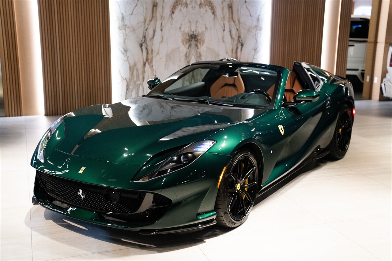 2022 Ferrari 812 GTS   - Photo 8 - Beverly Hills, CA 90212