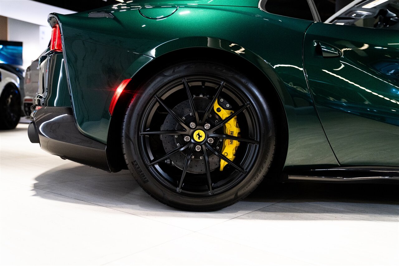 2022 Ferrari 812 GTS   - Photo 14 - Beverly Hills, CA 90212