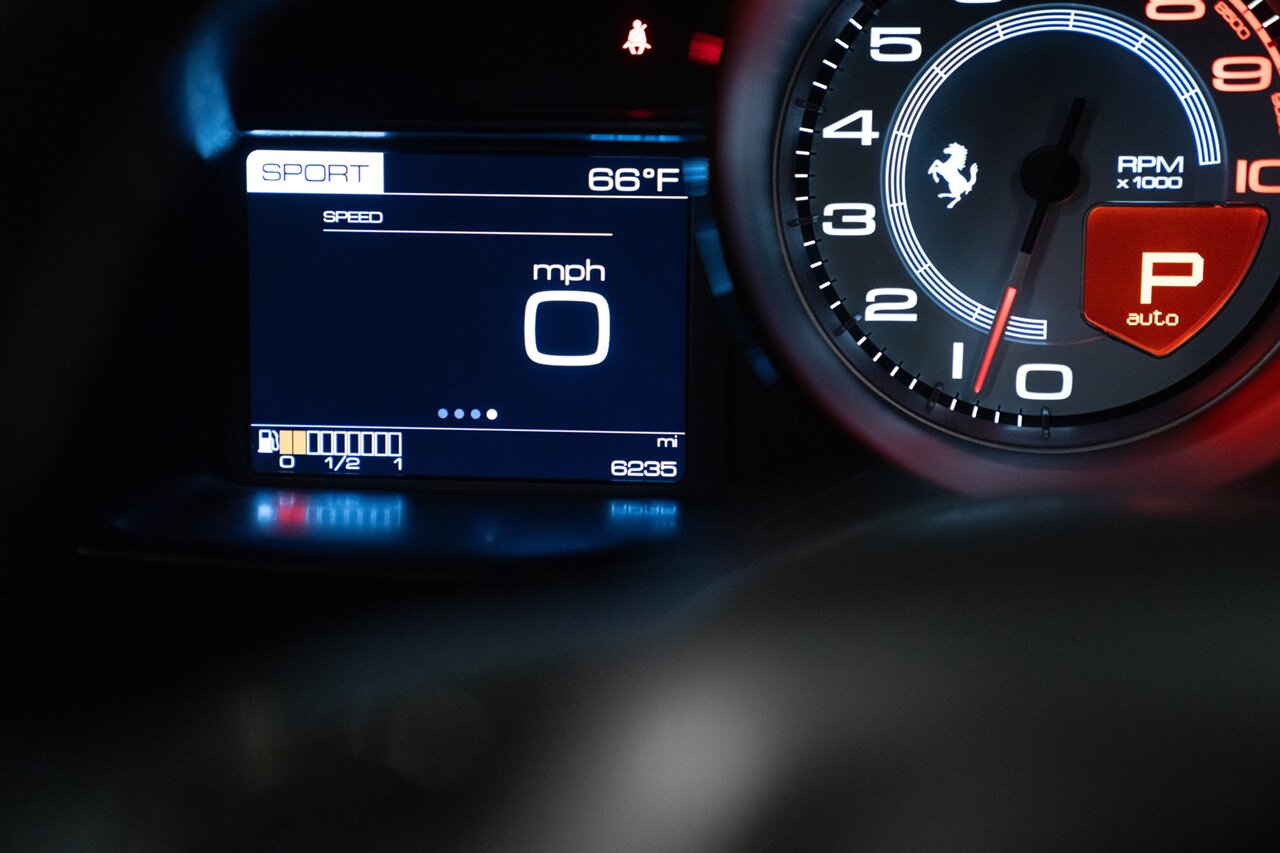 2018 Ferrari 488 Spider   - Photo 35 - Beverly Hills, CA 90212
