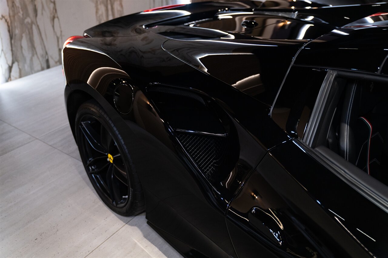2018 Ferrari 488 Spider   - Photo 18 - Beverly Hills, CA 90212
