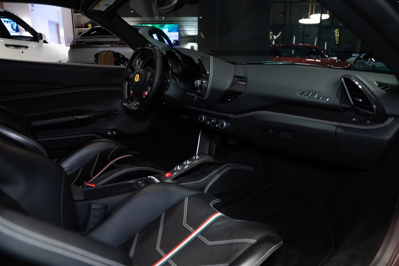 2018 Ferrari 488 Spider   - Photo 20 - Beverly Hills, CA 90212