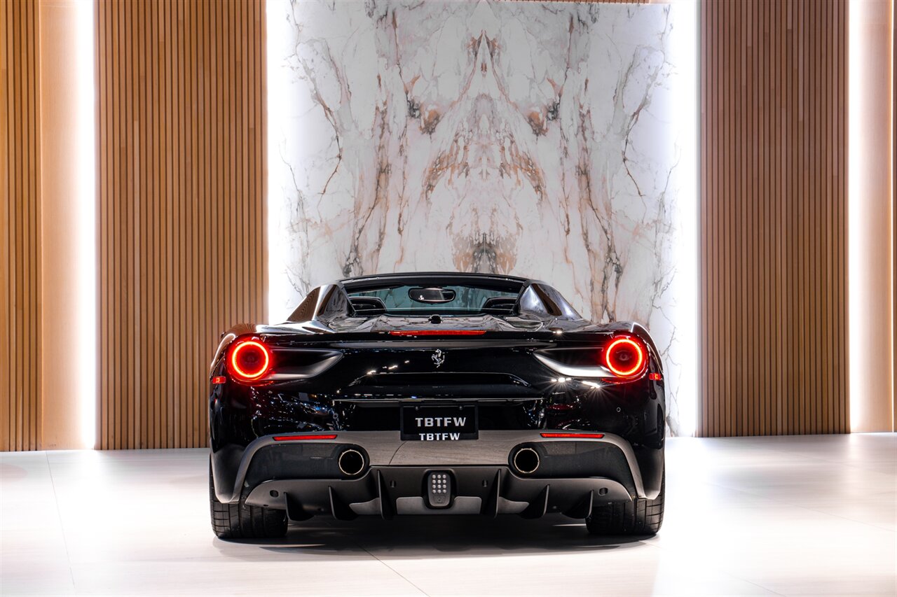 2018 Ferrari 488 Spider   - Photo 4 - Beverly Hills, CA 90212