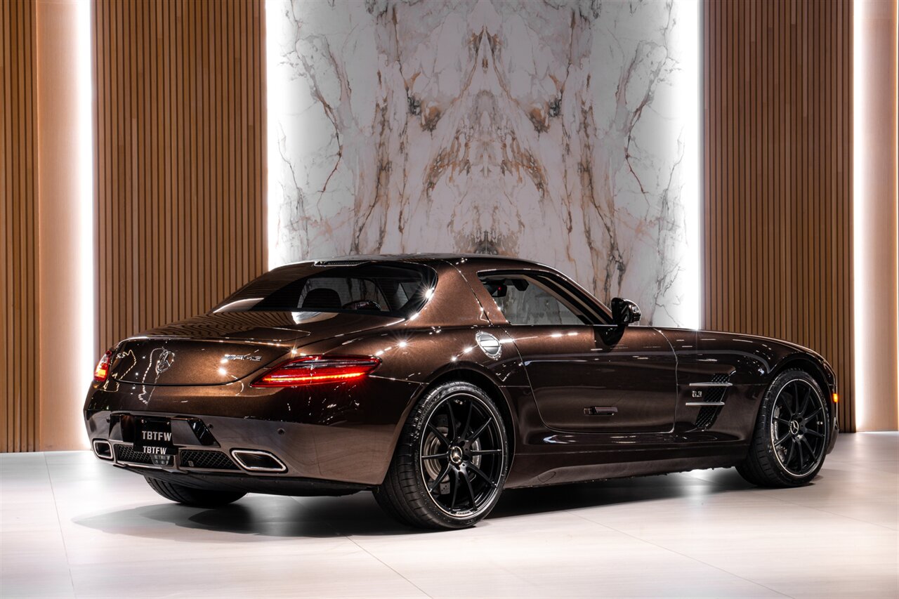 2013 Mercedes-Benz SLS AMG GT - Photo 4 - Beverly Hills, CA 90212