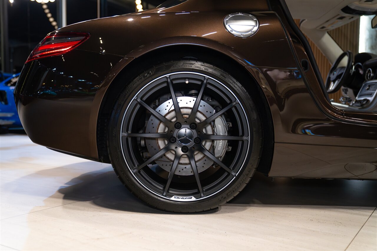 2013 Mercedes-Benz SLS AMG GT - Photo 25 - Beverly Hills, CA 90212
