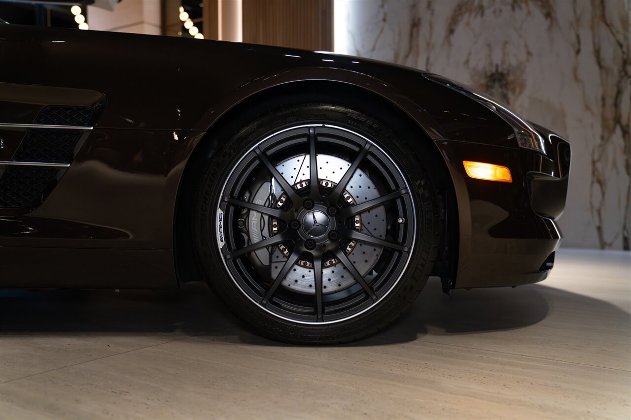 2013 Mercedes-Benz SLS AMG GT - Photo 21 - Beverly Hills, CA 90212