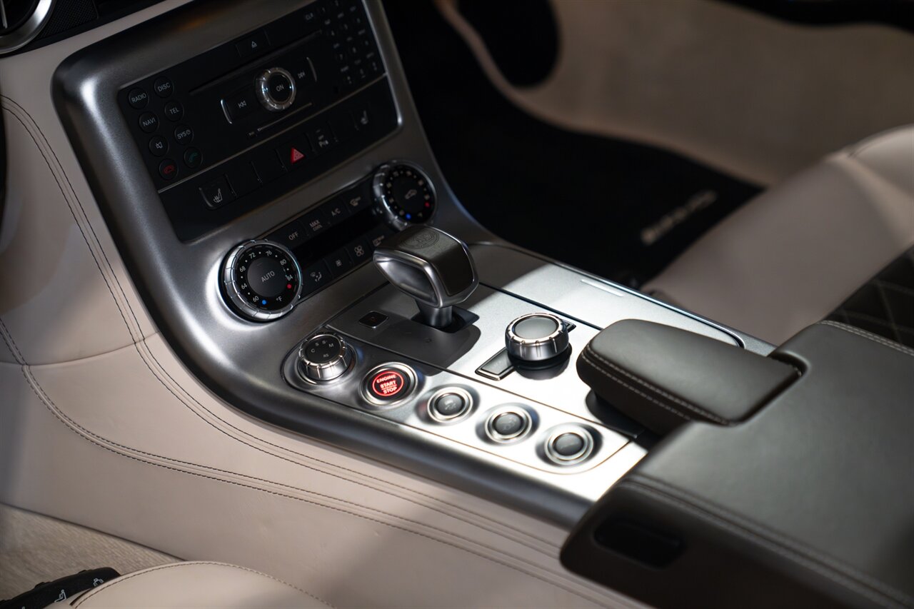 2013 Mercedes-Benz SLS AMG GT - Photo 9 - Beverly Hills, CA 90212