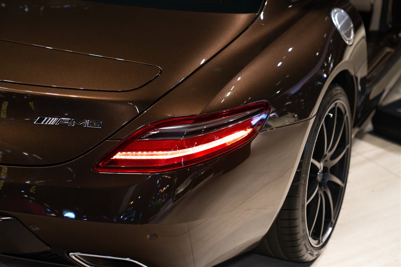 2013 Mercedes-Benz SLS AMG GT - Photo 29 - Beverly Hills, CA 90212