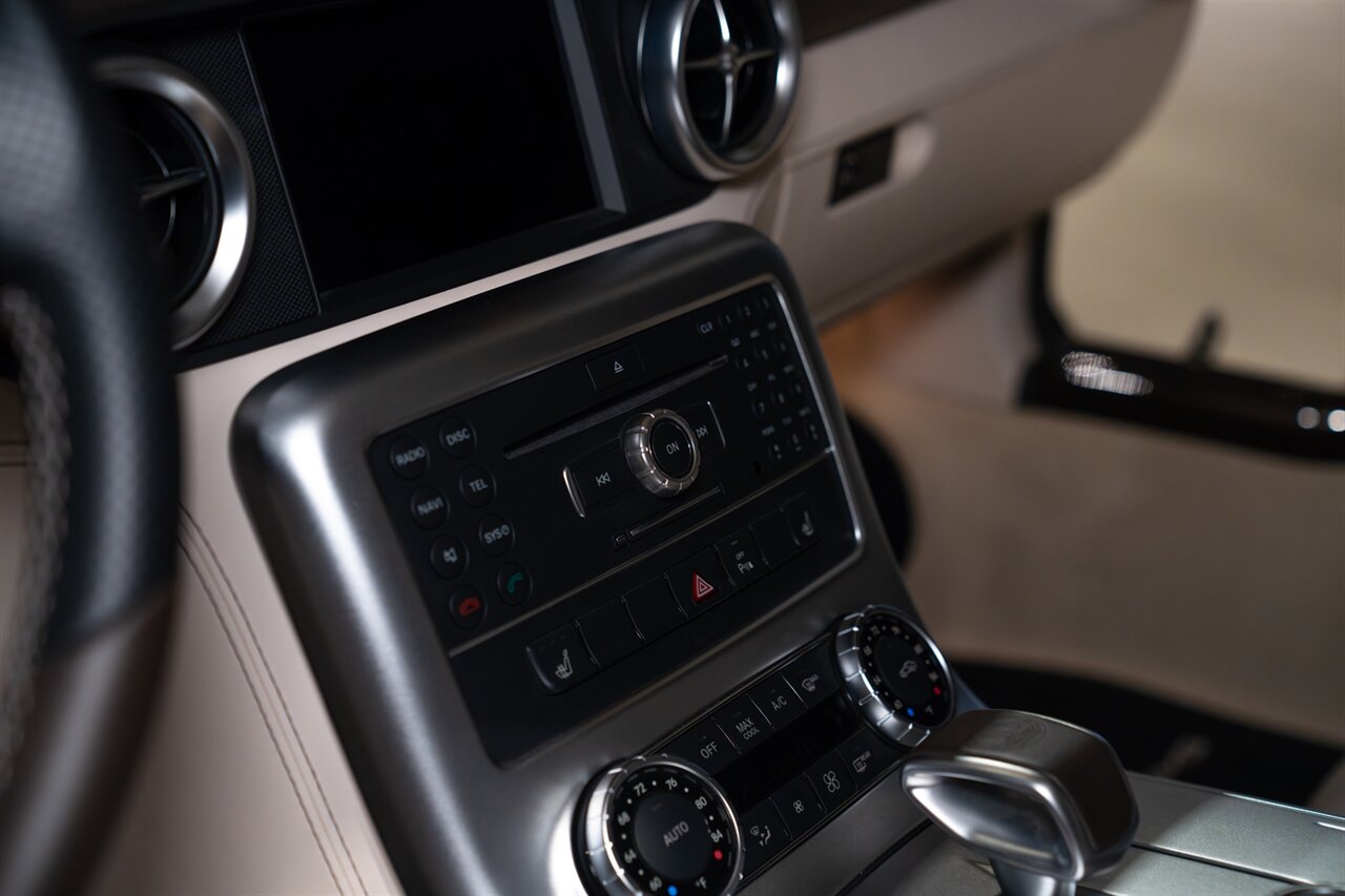 2013 Mercedes-Benz SLS AMG GT - Photo 11 - Beverly Hills, CA 90212