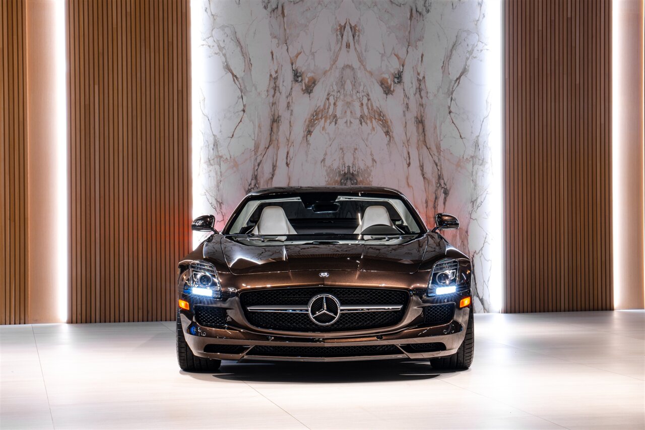 2013 Mercedes-Benz SLS AMG GT - Photo 3 - Beverly Hills, CA 90212