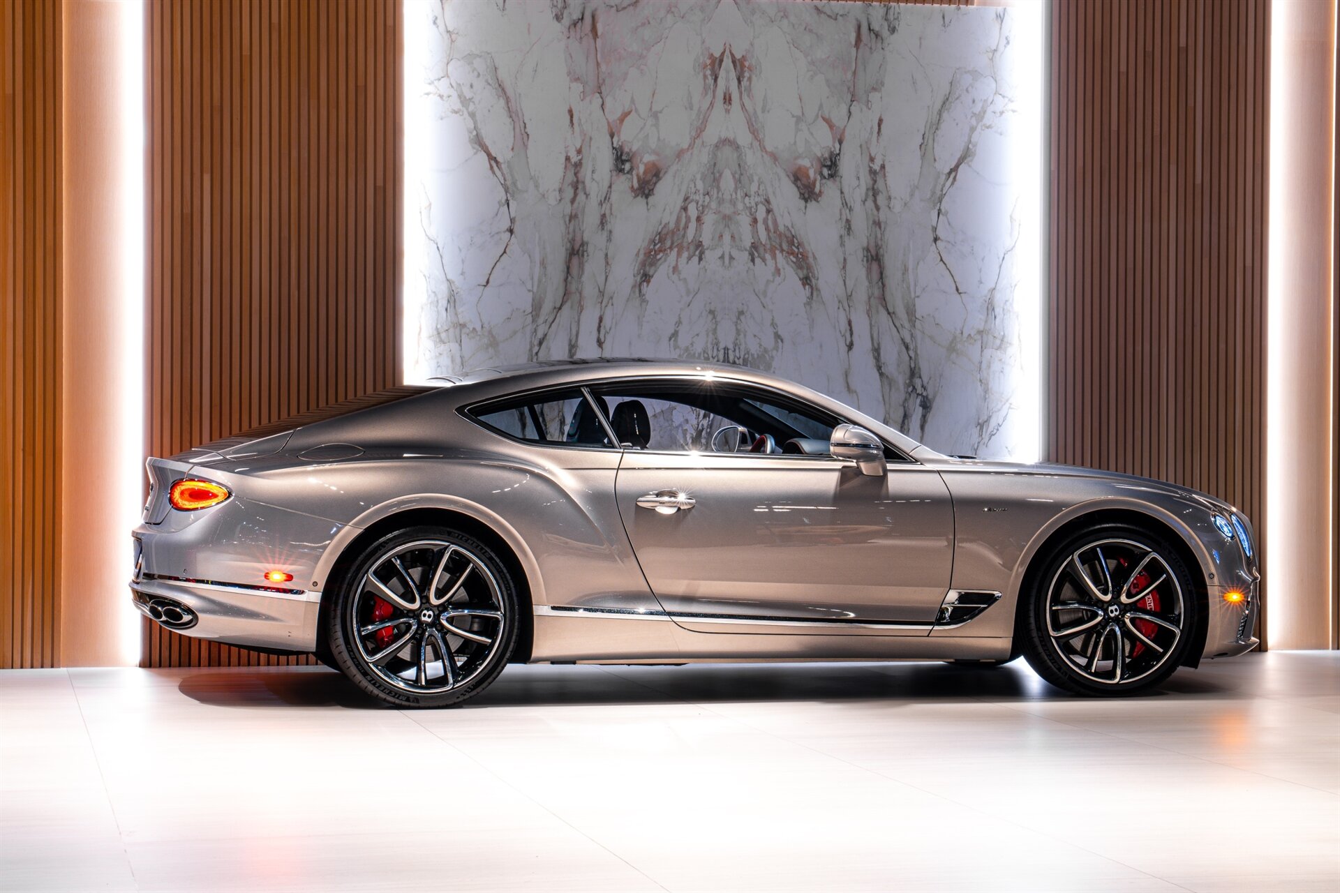 2023 Bentley Continental GT V8 Azure - Photo 5