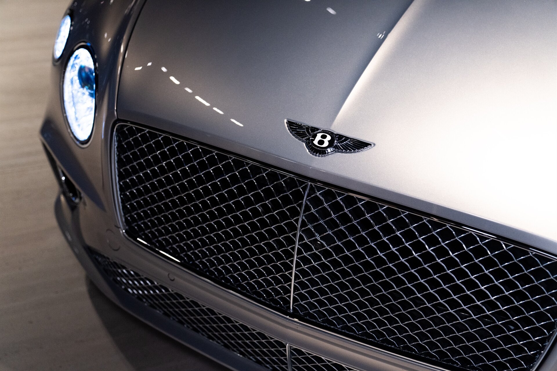 2023 Bentley Continental GT V8 Azure - Photo 8