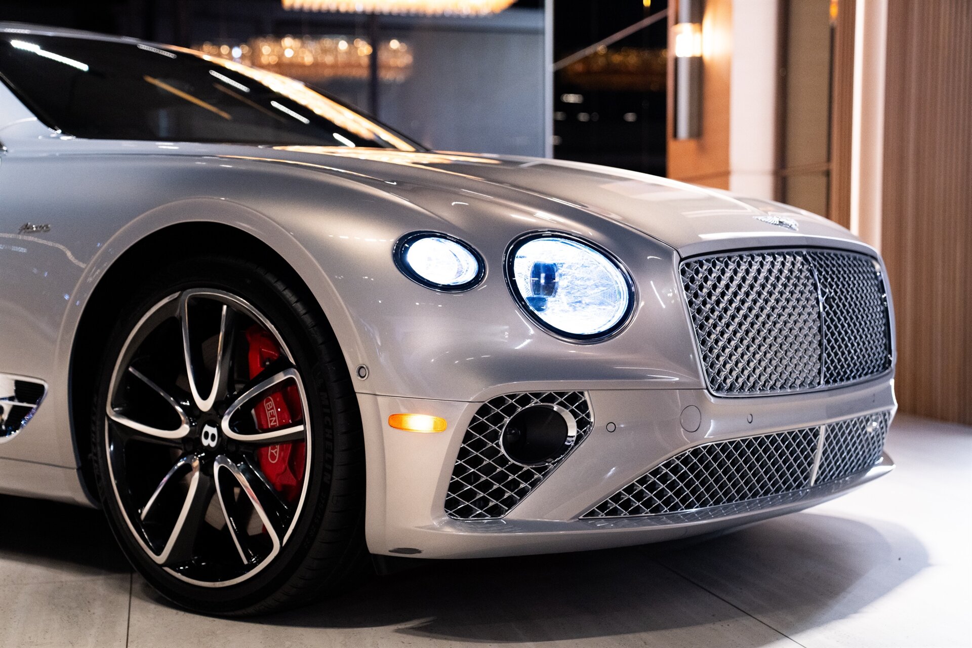 2023 Bentley Continental GT V8 Azure - Photo 6