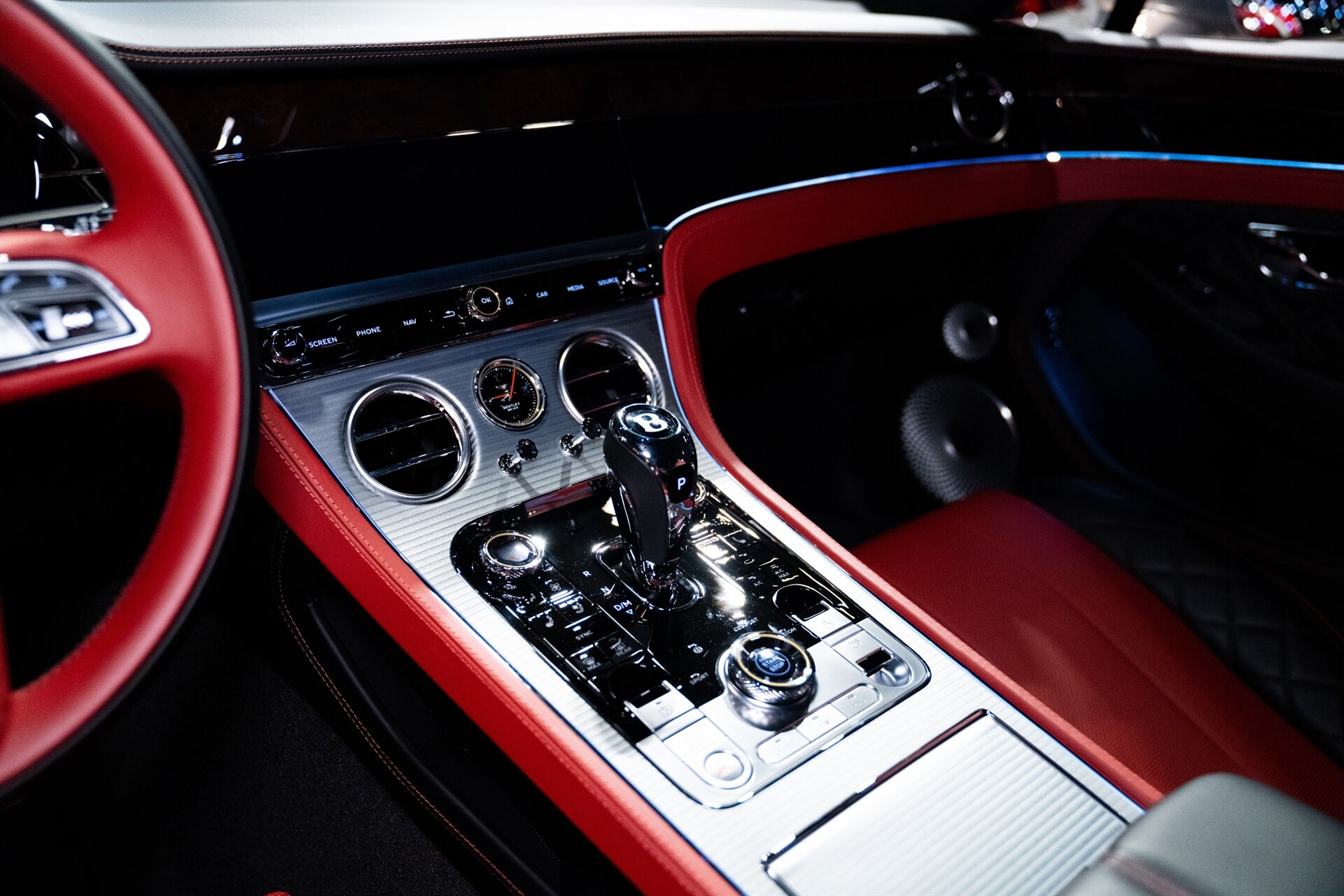 2023 Bentley Continental GT V8 Azure - Photo 18