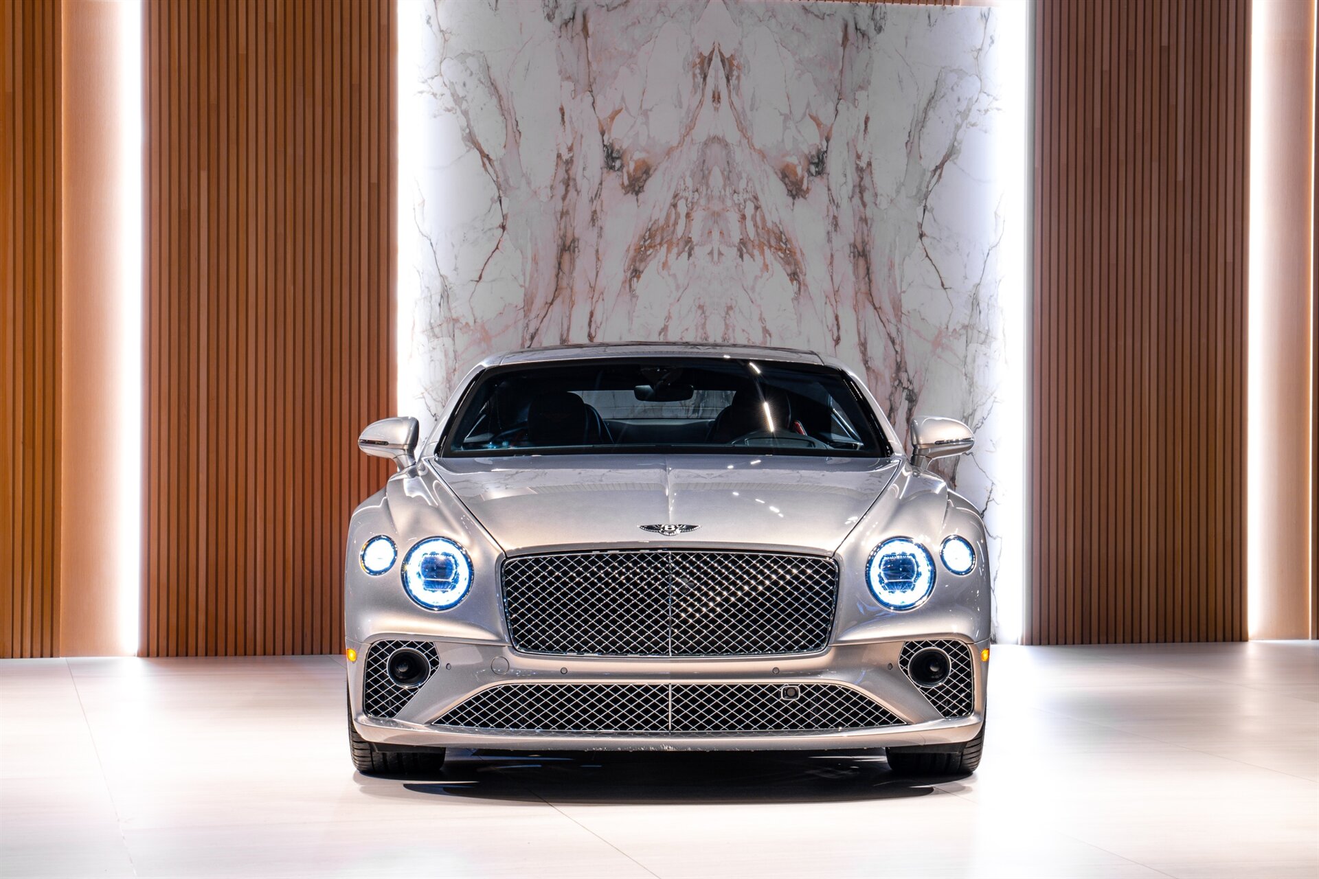 2023 Bentley Continental GT V8 Azure - Photo 2