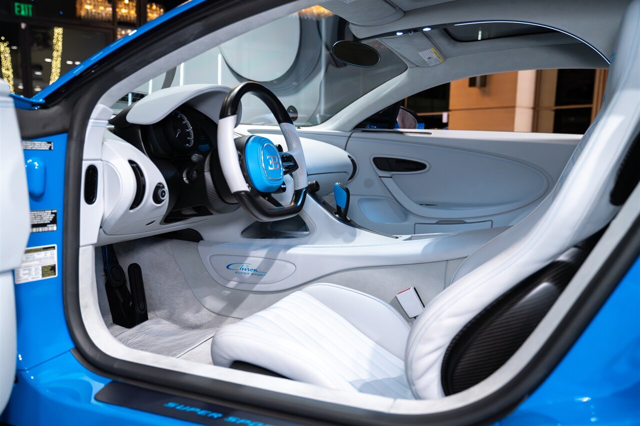 2022 Bugatti Chiron Super Sport   - Photo 56 - Beverly Hills, CA 90212