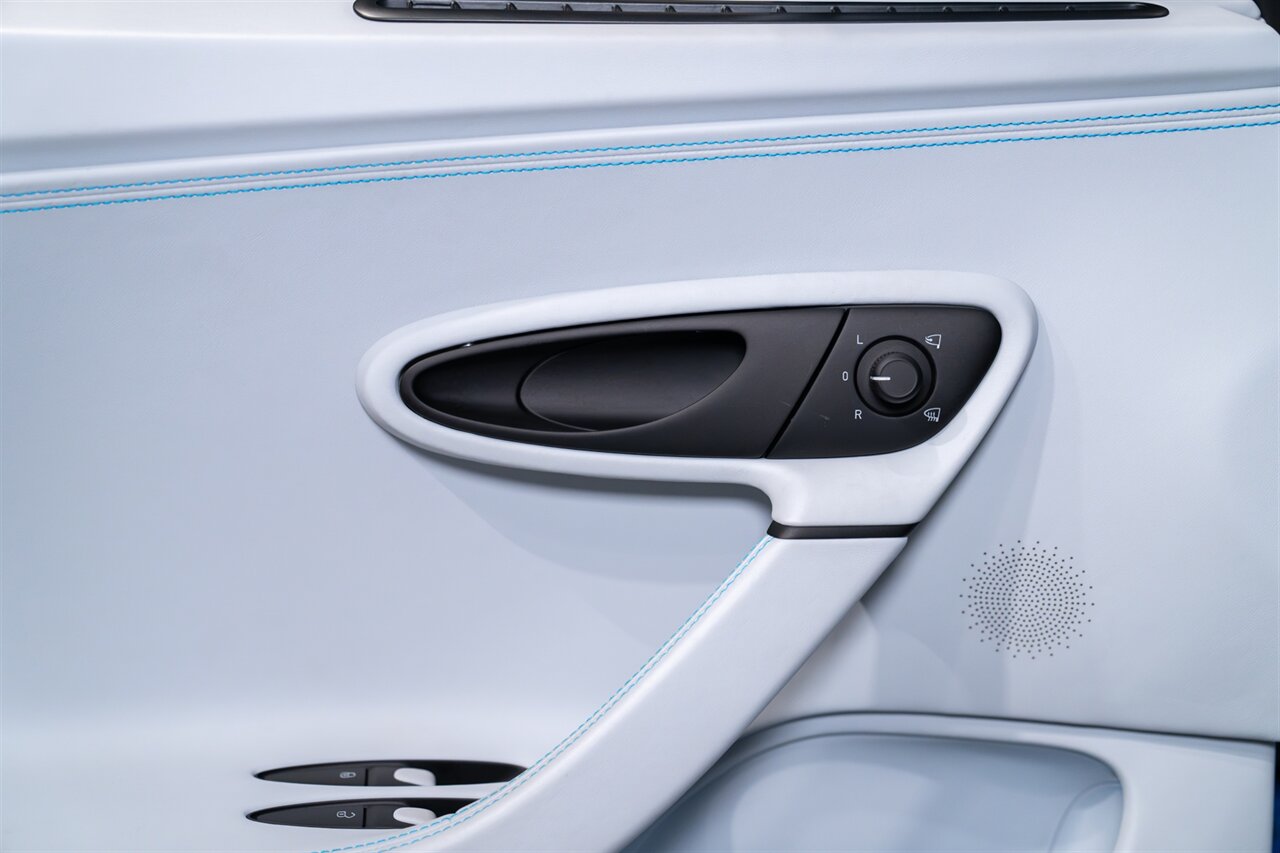 2022 Bugatti Chiron Super Sport   - Photo 55 - Beverly Hills, CA 90212