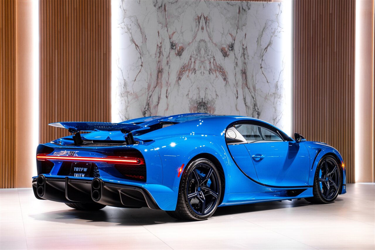 2022 Bugatti Chiron Super Sport   - Photo 4 - Beverly Hills, CA 90212