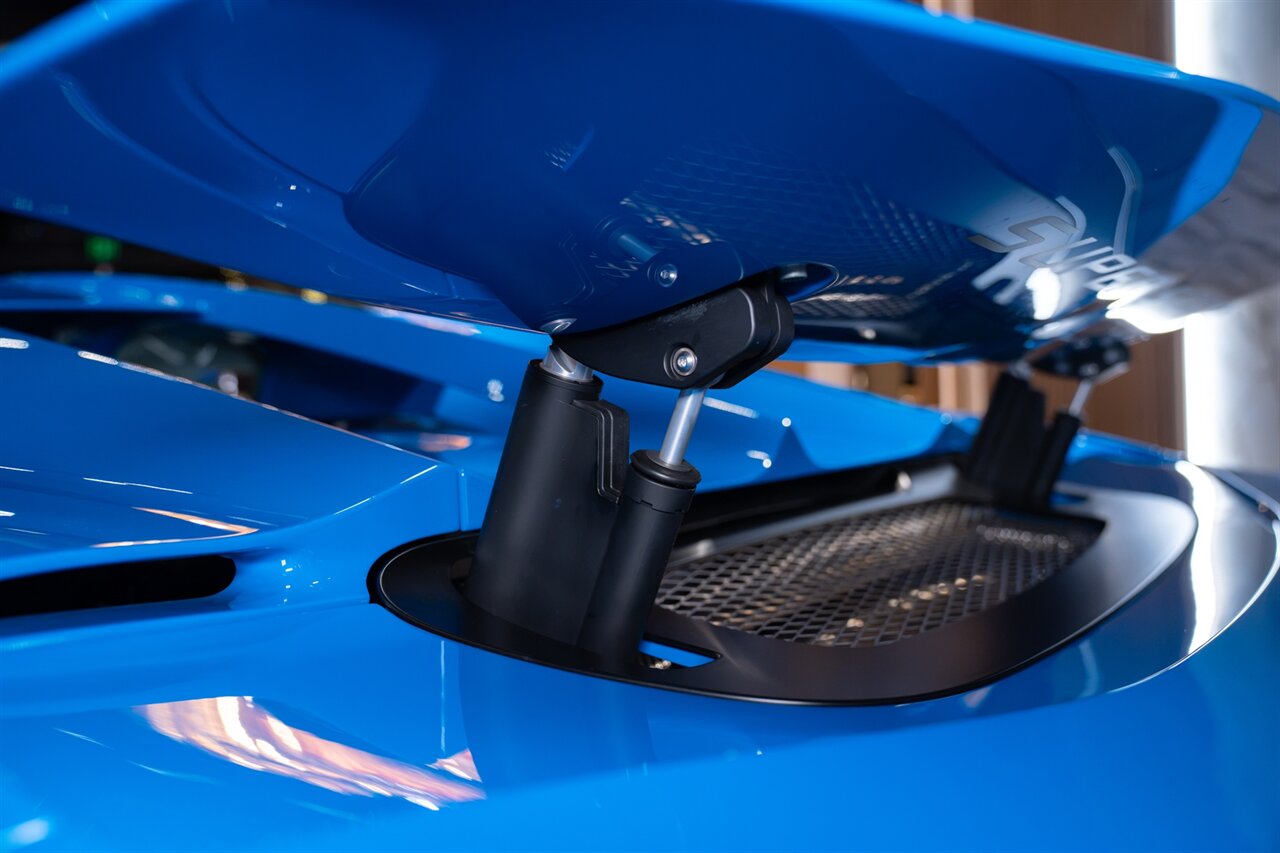 2022 Bugatti Chiron Super Sport   - Photo 78 - Beverly Hills, CA 90212