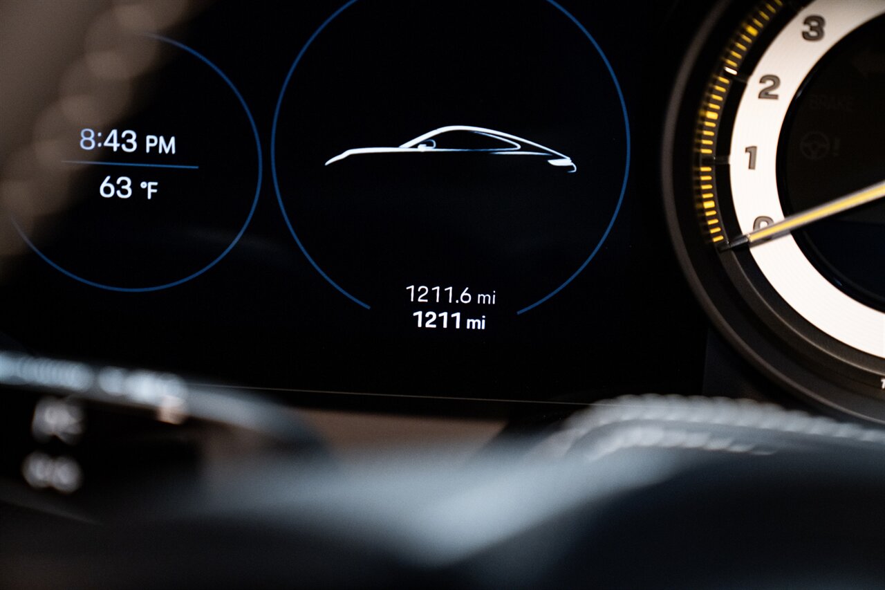 2022 Porsche 911 GT3 Touring   - Photo 22 - Beverly Hills, CA 90212