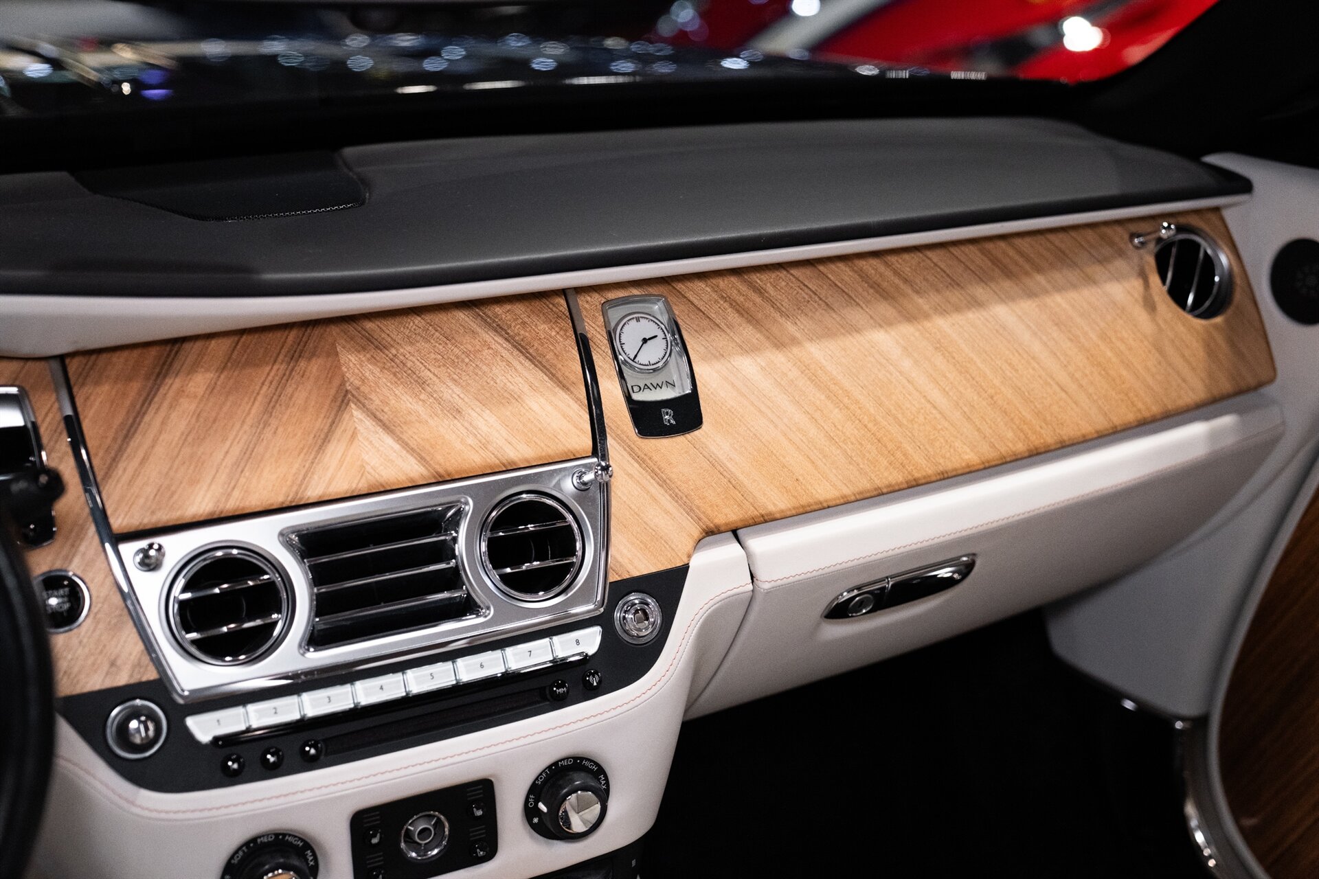 2016 Rolls-Royce Dawn - Photo 12