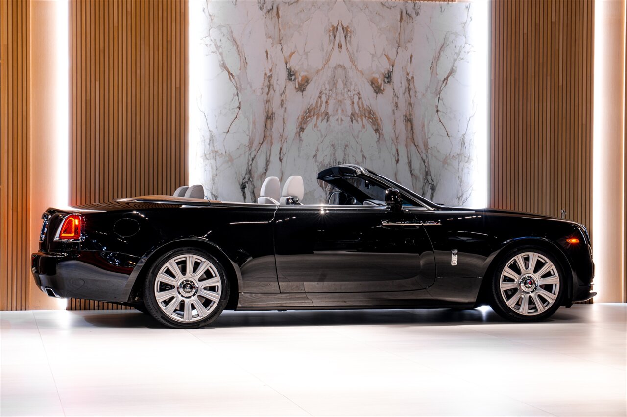 2016 Rolls-Royce Dawn   - Photo 4 - Beverly Hills, CA 90212