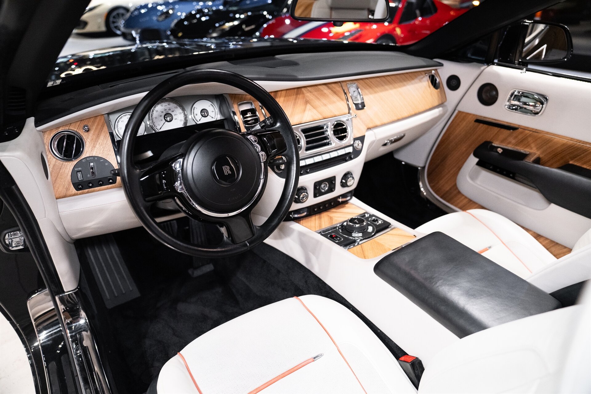 2016 Rolls-Royce Dawn - Photo 11
