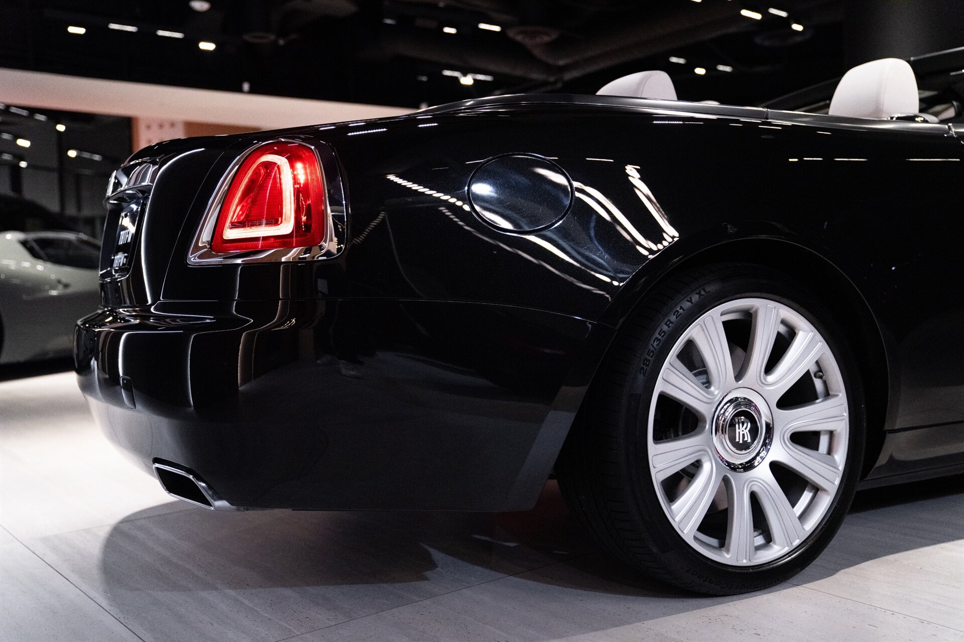 2016 Rolls-Royce Dawn - Photo 33