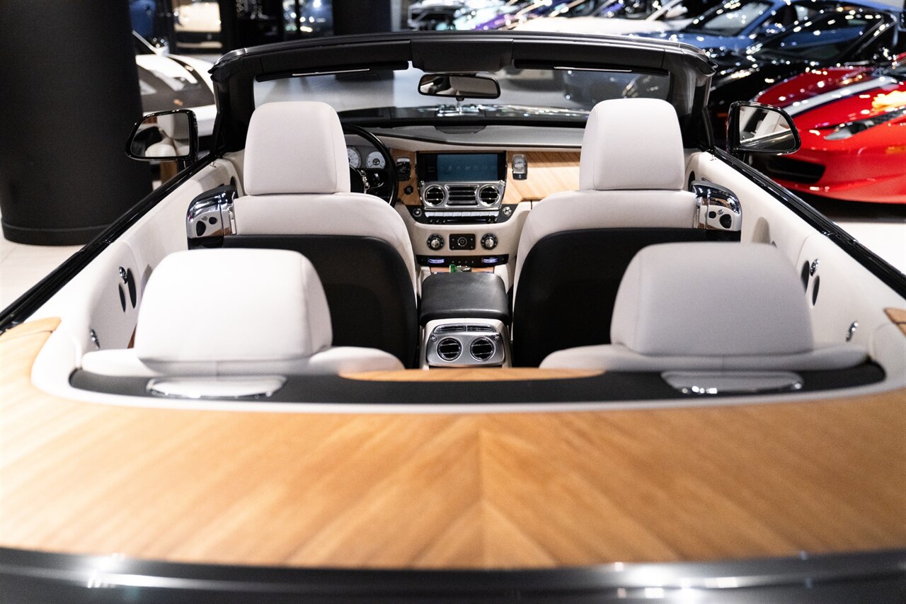 2016 Rolls-Royce Dawn   - Photo 32 - Beverly Hills, CA 90212