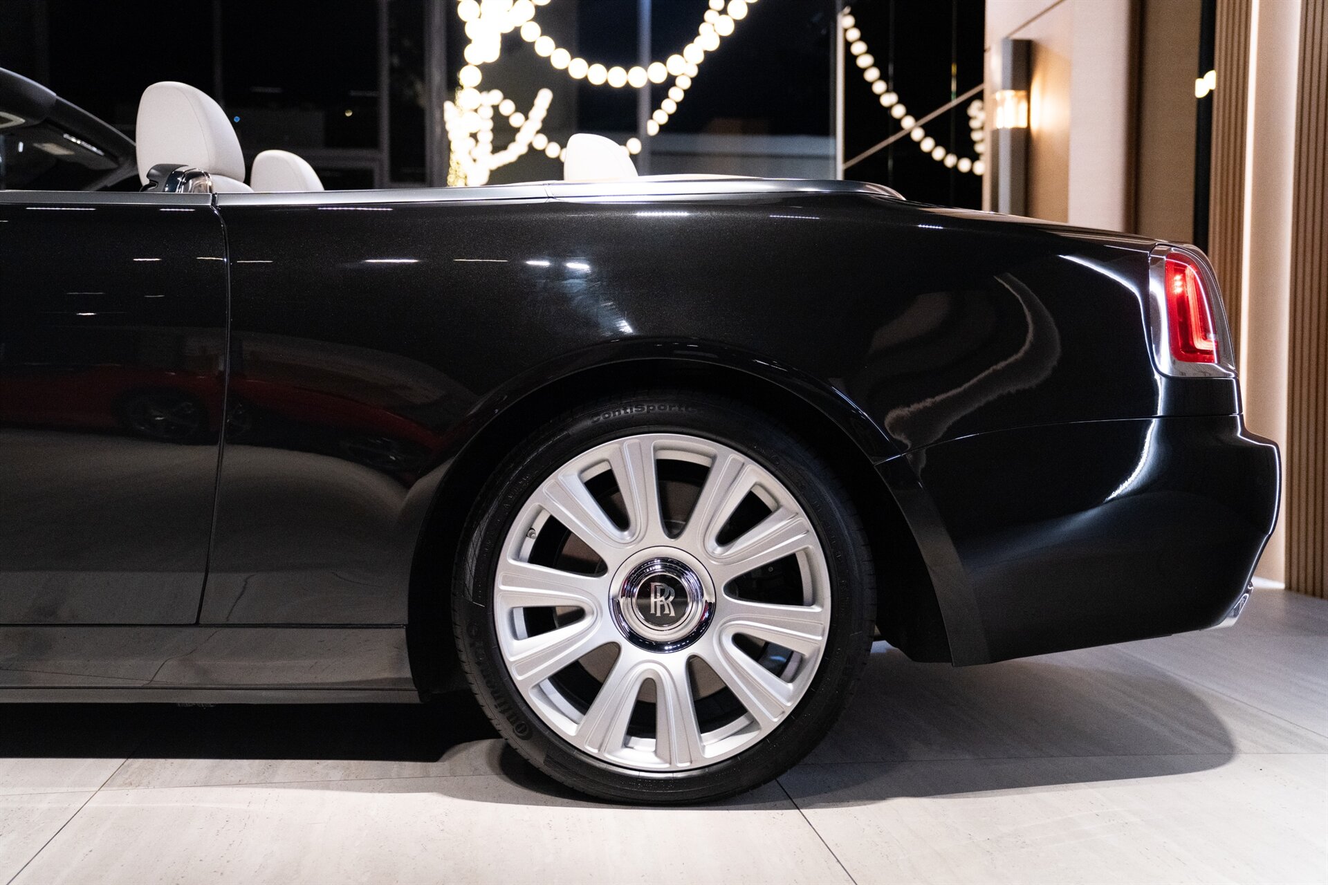 2016 Rolls-Royce Dawn - Photo 28