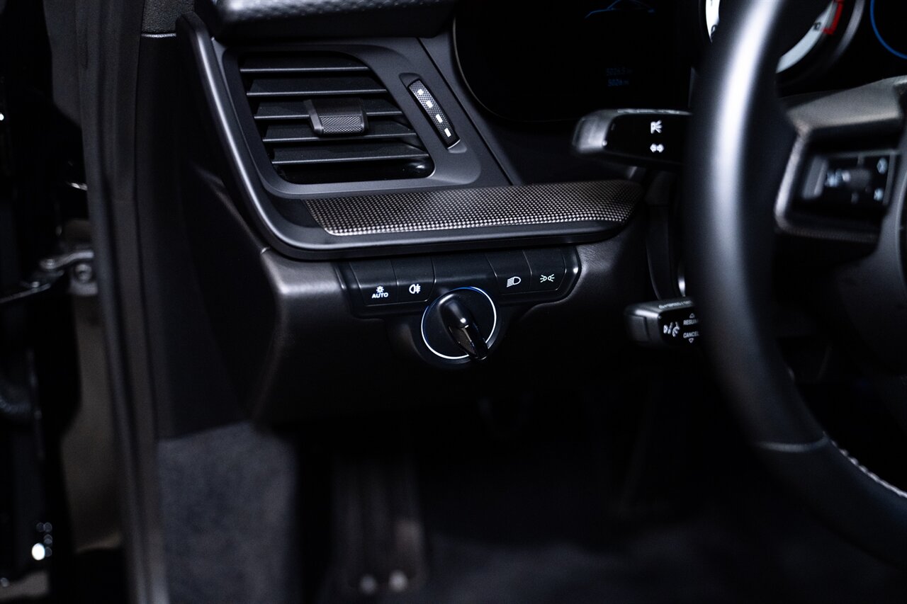 2022 Porsche 911 GT3 Touring - Photo 13 - Beverly Hills, CA 90212