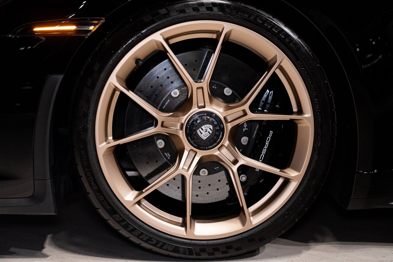 2022 Porsche 911 GT3 Touring - Photo 26 - Beverly Hills, CA 90212