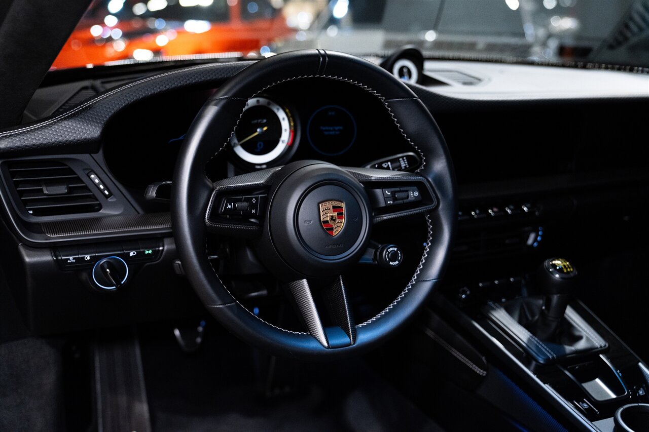 2022 Porsche 911 GT3 Touring - Photo 12 - Beverly Hills, CA 90212