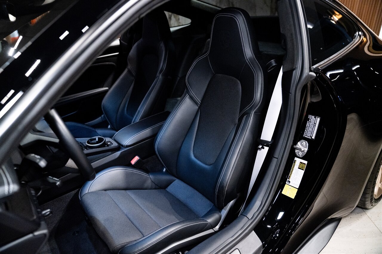 2022 Porsche 911 GT3 Touring - Photo 18 - Beverly Hills, CA 90212