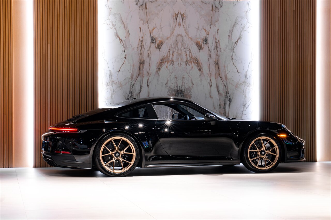 2022 Porsche 911 GT3 Touring - Photo 5 - Beverly Hills, CA 90212