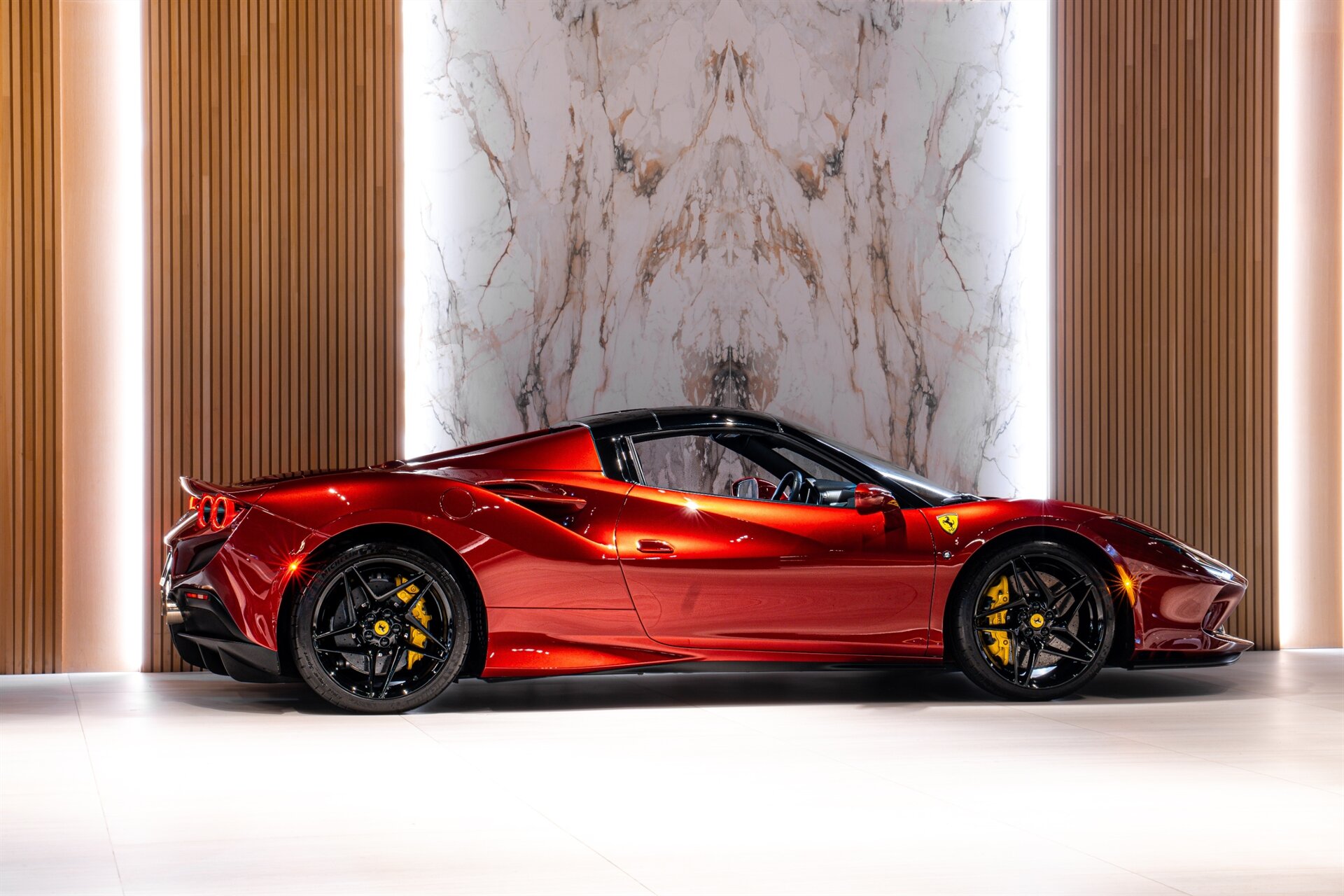 2022 Ferrari F8 Spider - Photo 7