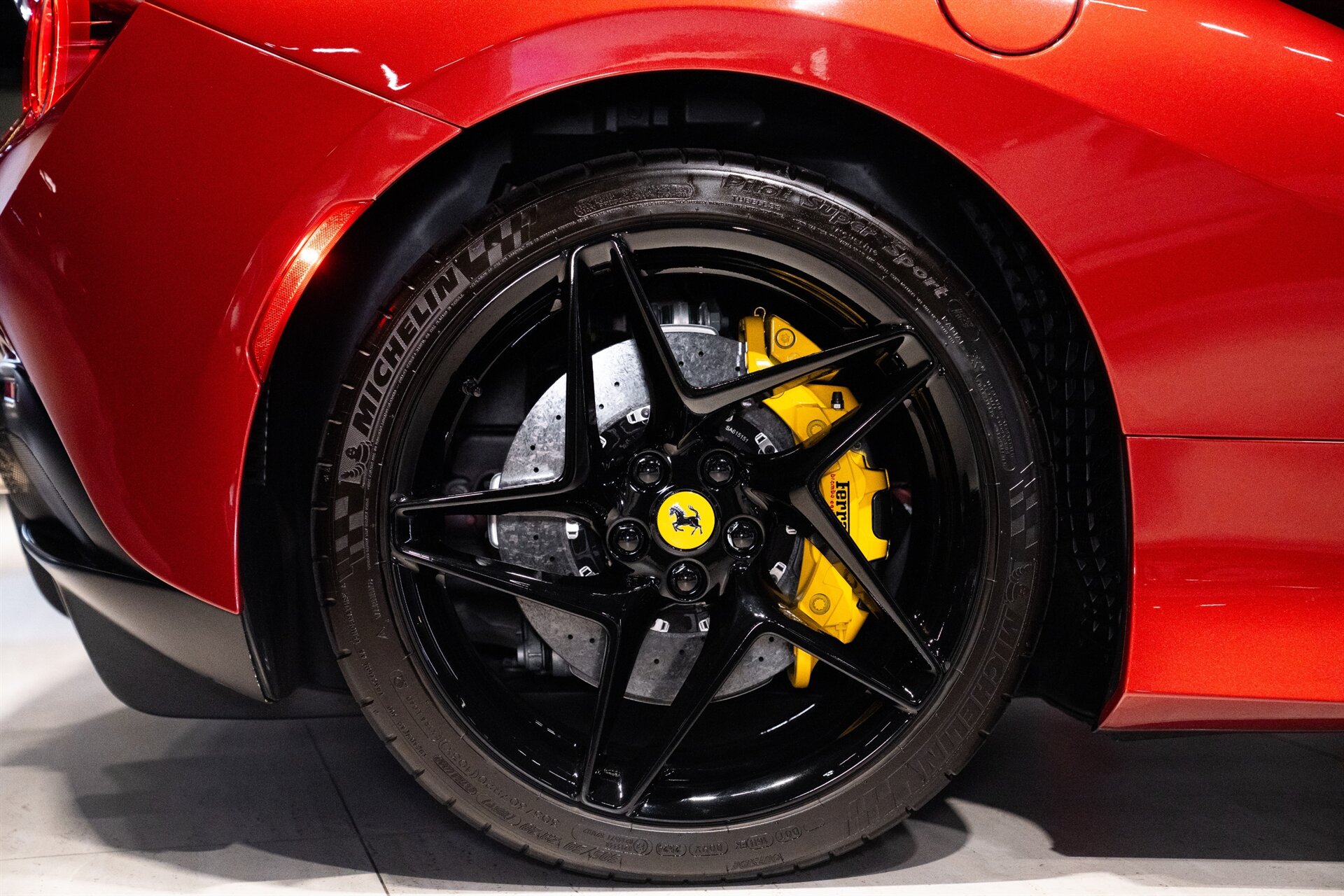 2022 Ferrari F8 Spider - Photo 11