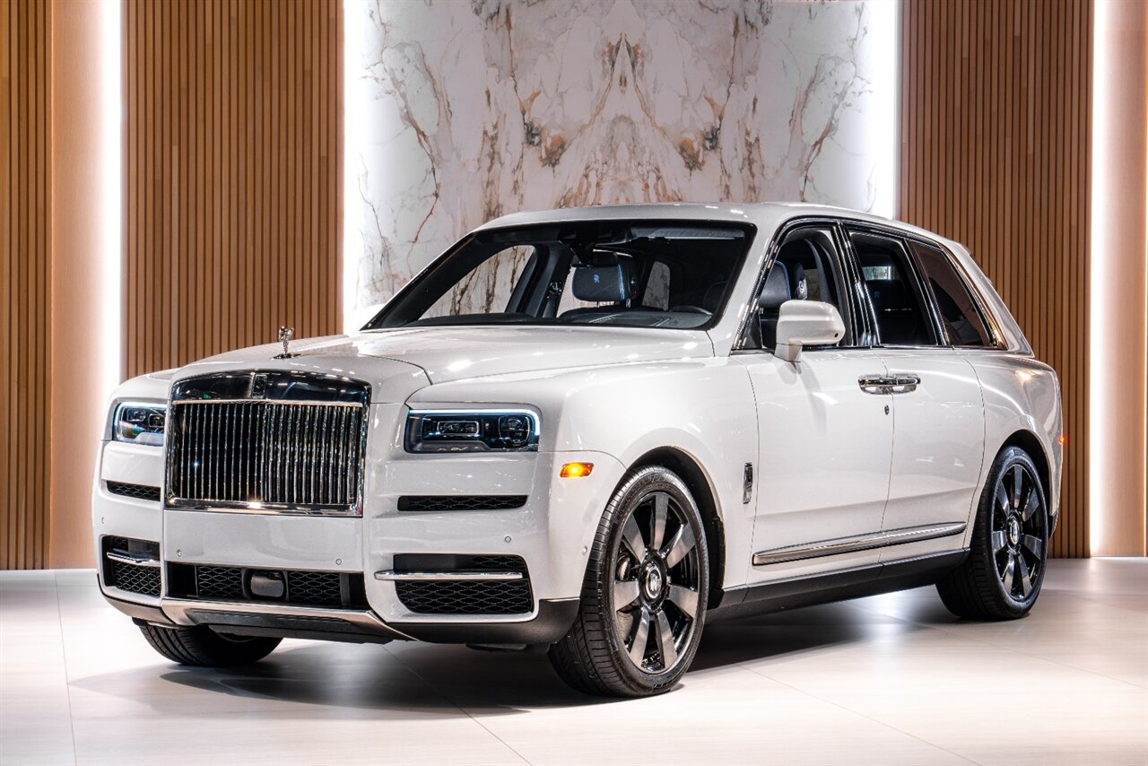 2023 Rolls-Royce Cullinan - Photo 2 - Beverly Hills, CA 90212
