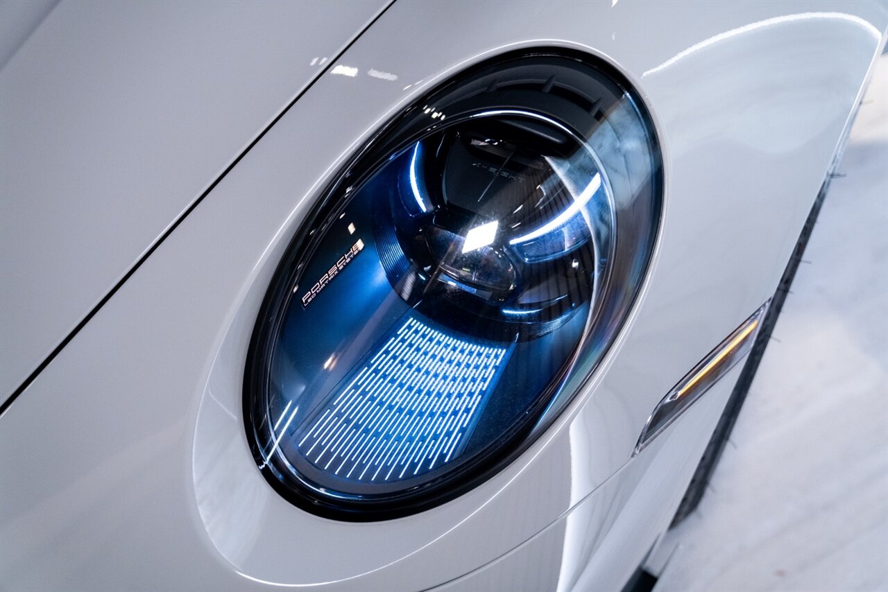 2022 Porsche 911 Turbo S   - Photo 14 - Beverly Hills, CA 90212