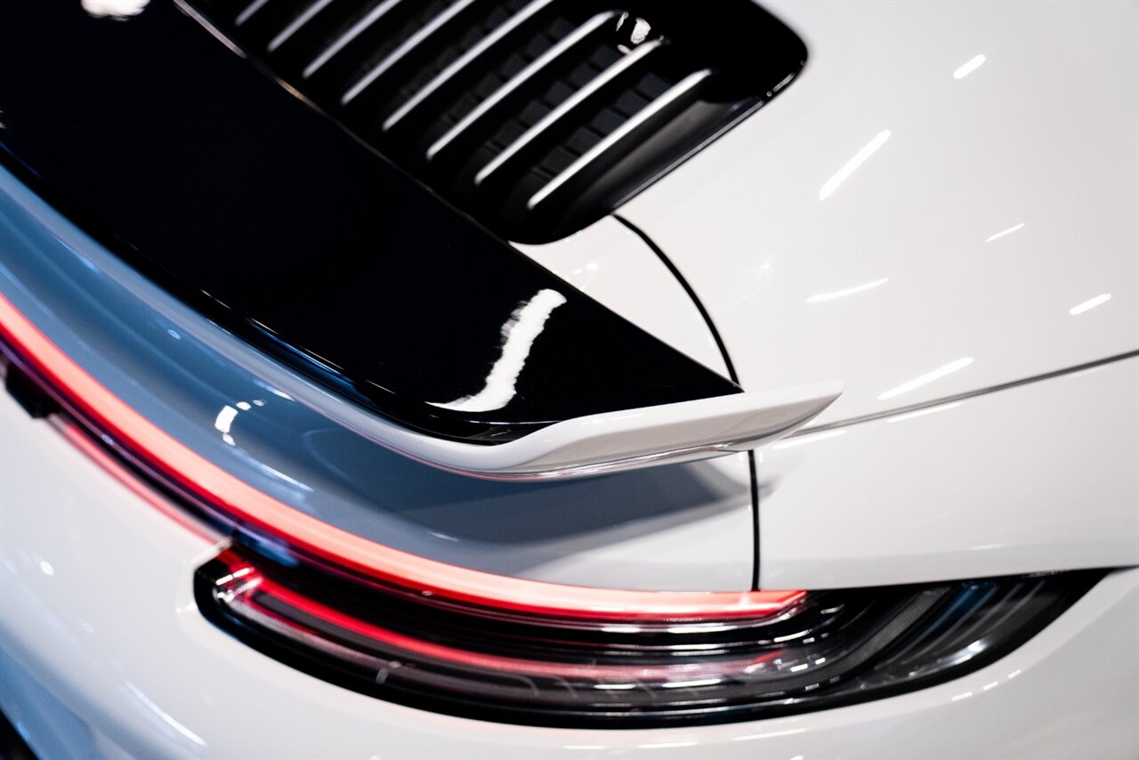 2022 Porsche 911 Turbo S   - Photo 25 - Beverly Hills, CA 90212