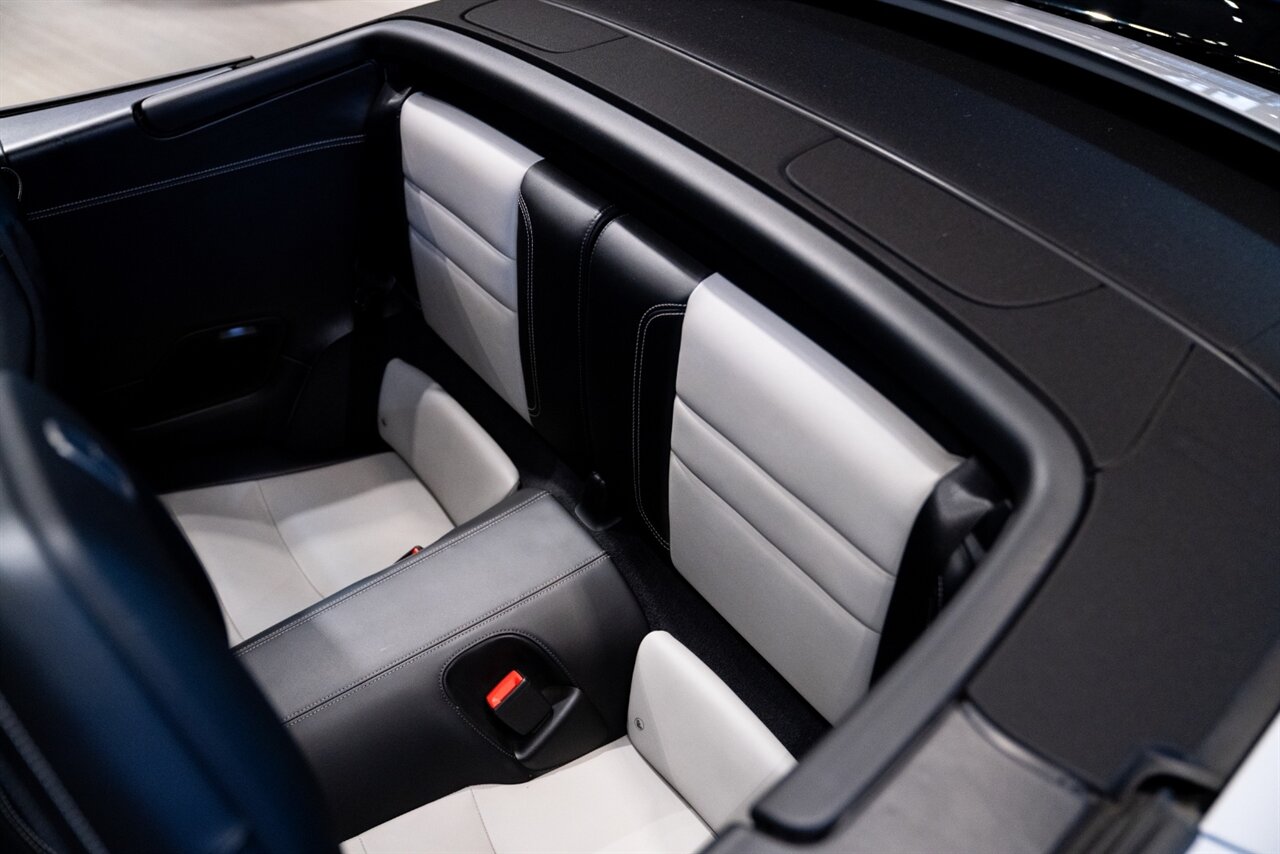 2022 Porsche 911 Turbo S   - Photo 23 - Beverly Hills, CA 90212