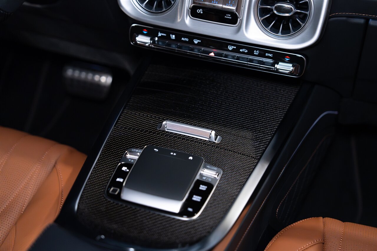 2027 Mercedes-Benz AMG G 63   - Photo 34 - Beverly Hills, CA 90212