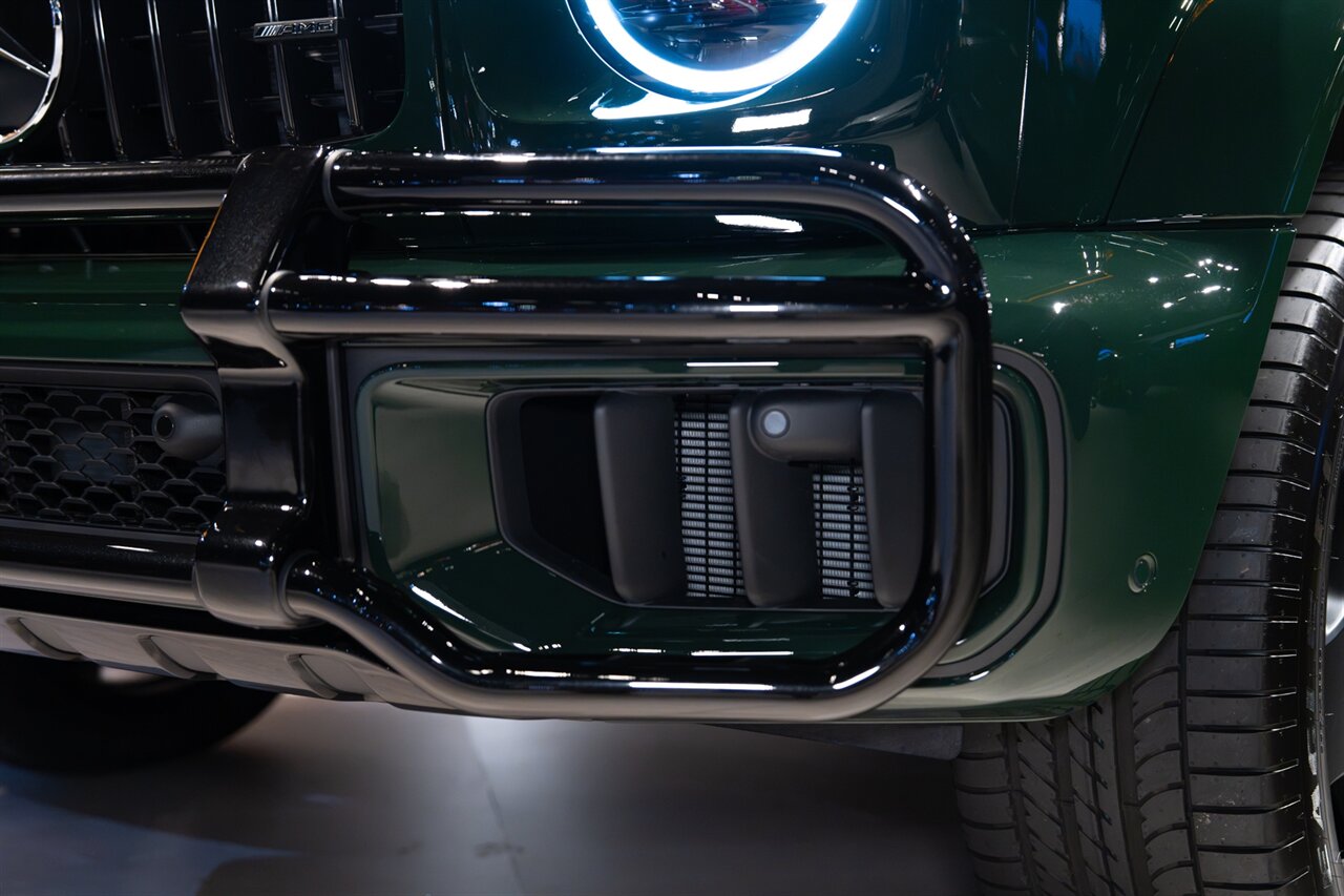 2027 Mercedes-Benz AMG G 63   - Photo 11 - Beverly Hills, CA 90212