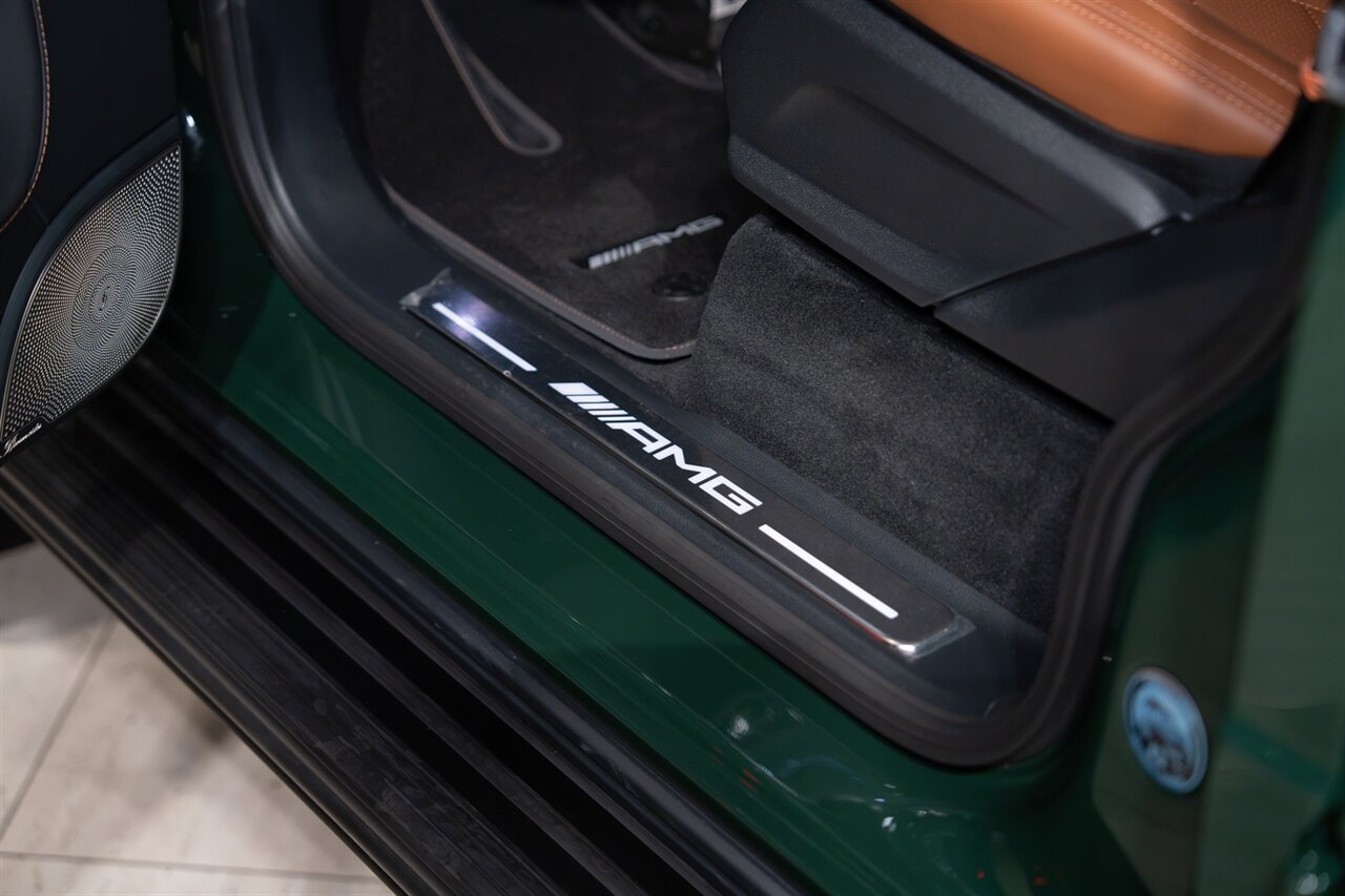 2027 Mercedes-Benz AMG G 63   - Photo 18 - Beverly Hills, CA 90212