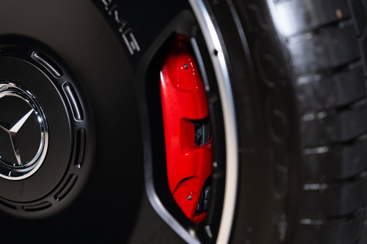 2027 Mercedes-Benz AMG G 63   - Photo 15 - Beverly Hills, CA 90212
