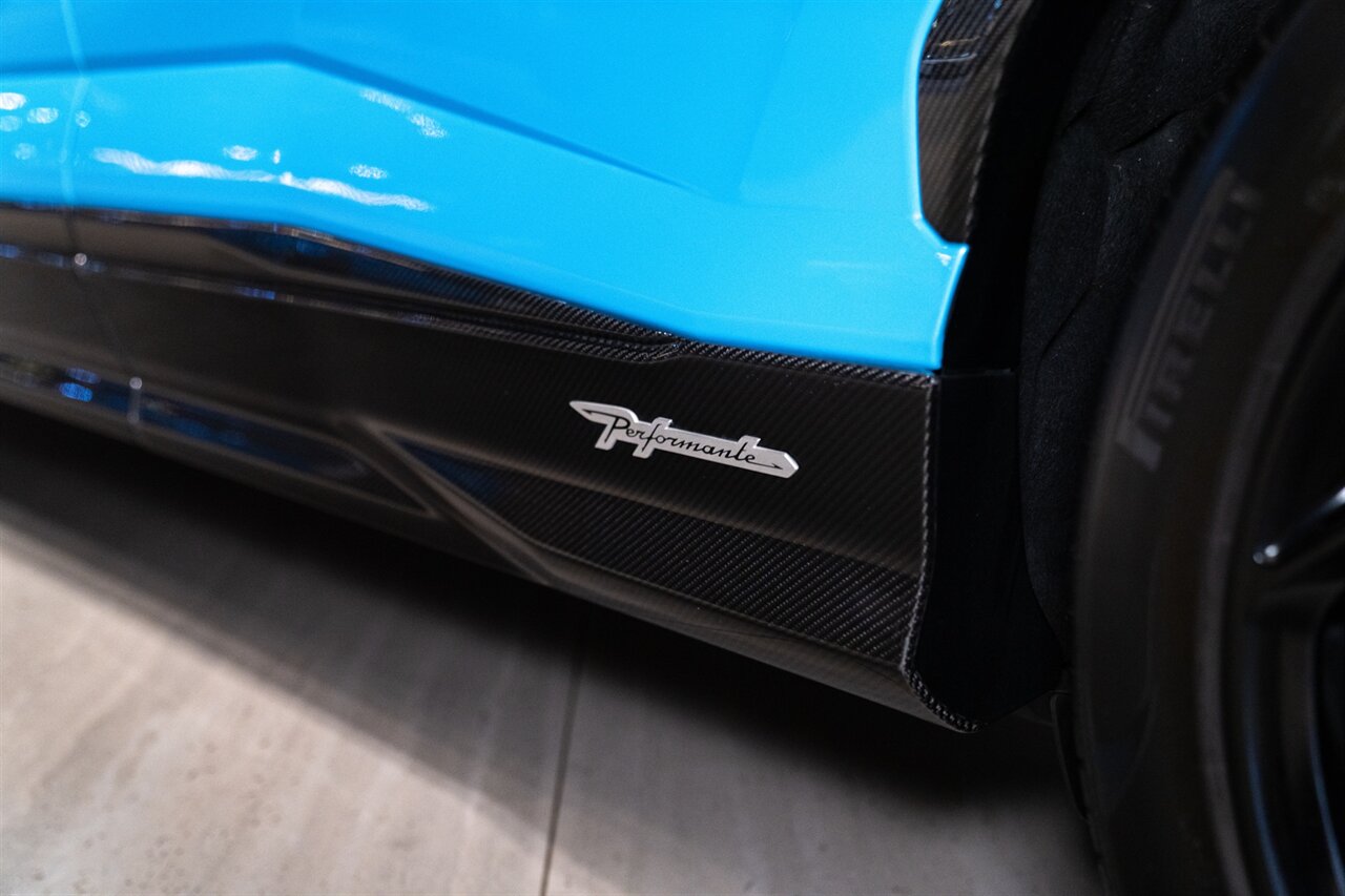 2024 Lamborghini Urus Performante   - Photo 13 - Beverly Hills, CA 90212