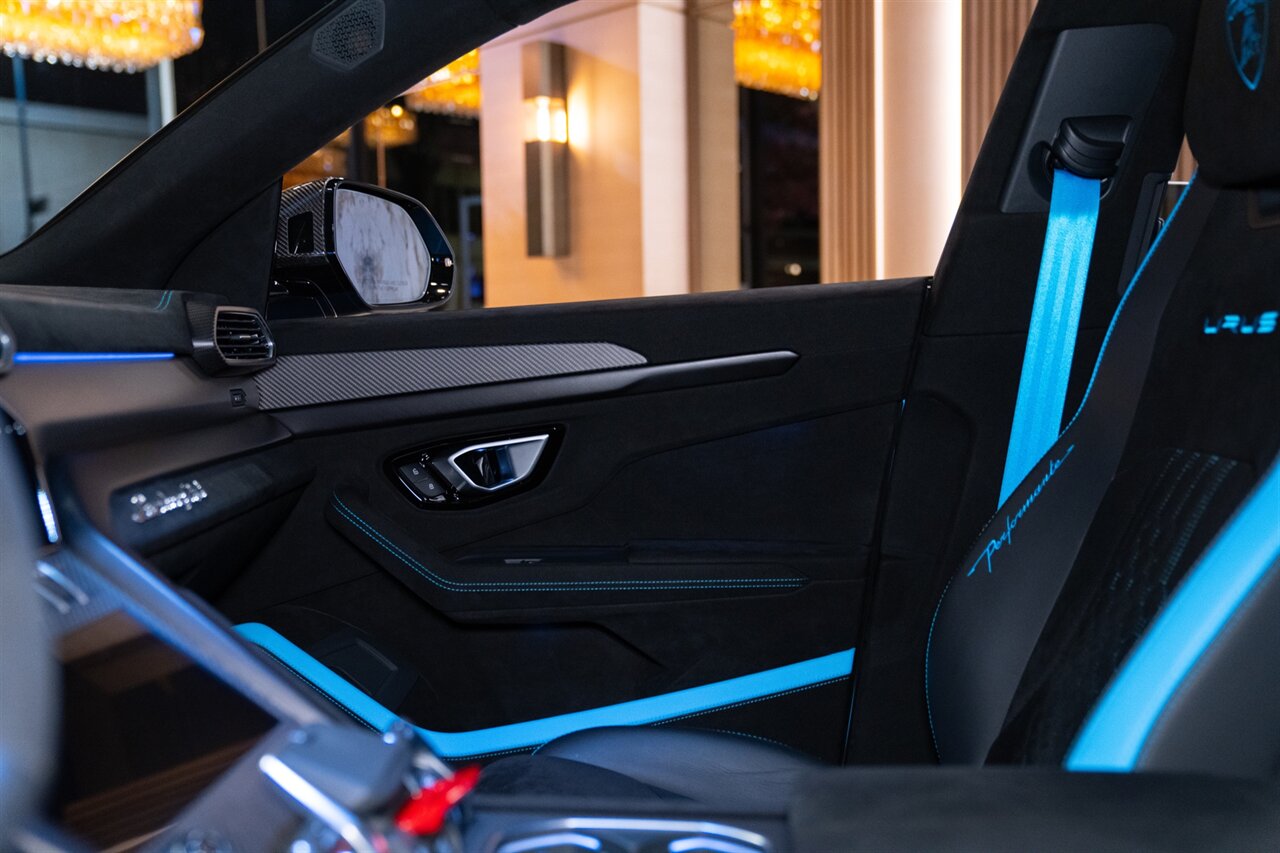 2024 Lamborghini Urus Performante   - Photo 27 - Beverly Hills, CA 90212