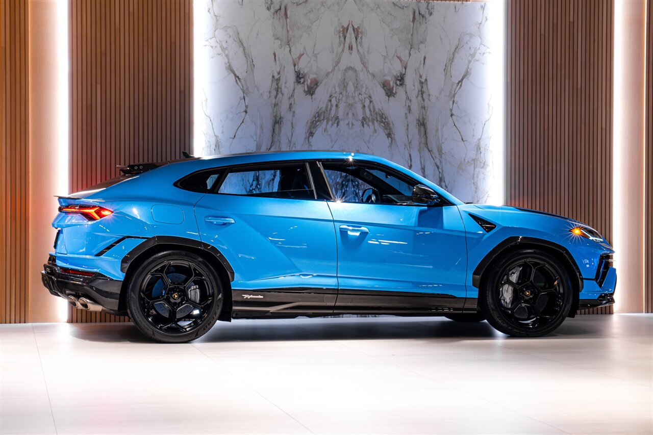 2024 Lamborghini Urus Performante   - Photo 5 - Beverly Hills, CA 90212