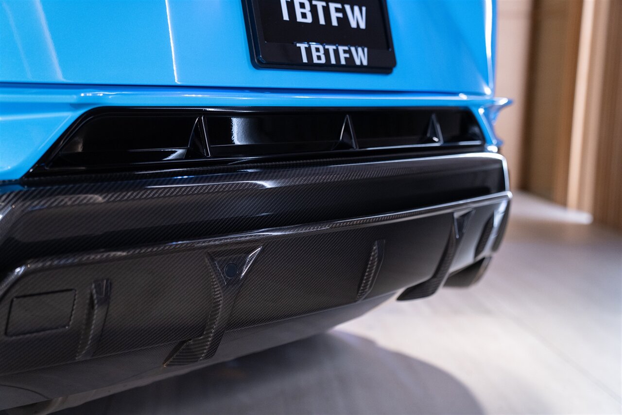 2024 Lamborghini Urus Performante   - Photo 35 - Beverly Hills, CA 90212