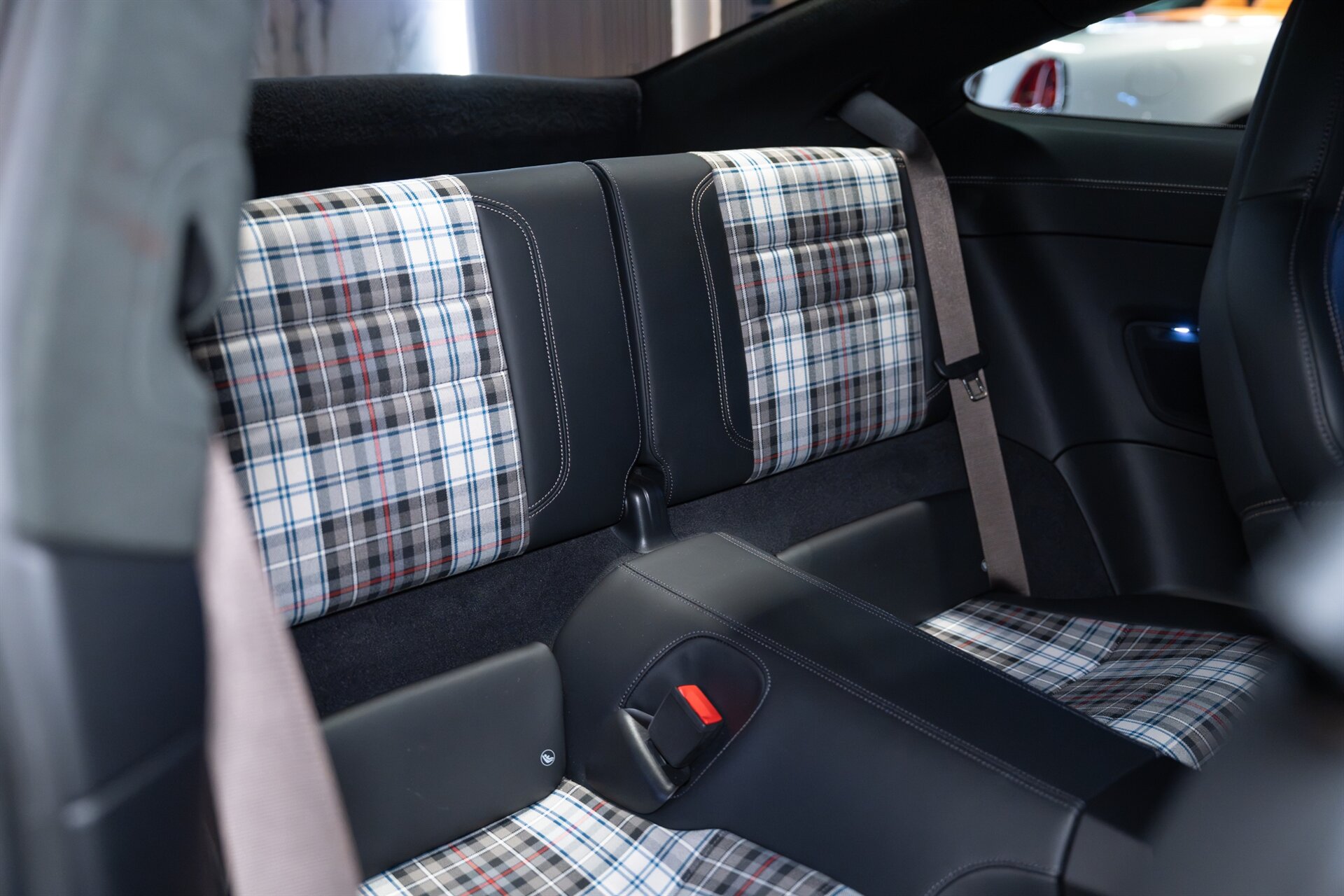 2025 Porsche 911 Turbo 50 Years - Photo 24